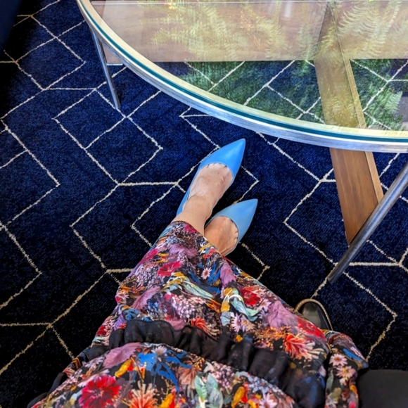 Meet your Posher, Erin - Picture 1 of 1